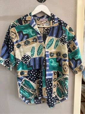 Casual Short-Sleeve Button-Down Shirt in Teal, Navy & Cream